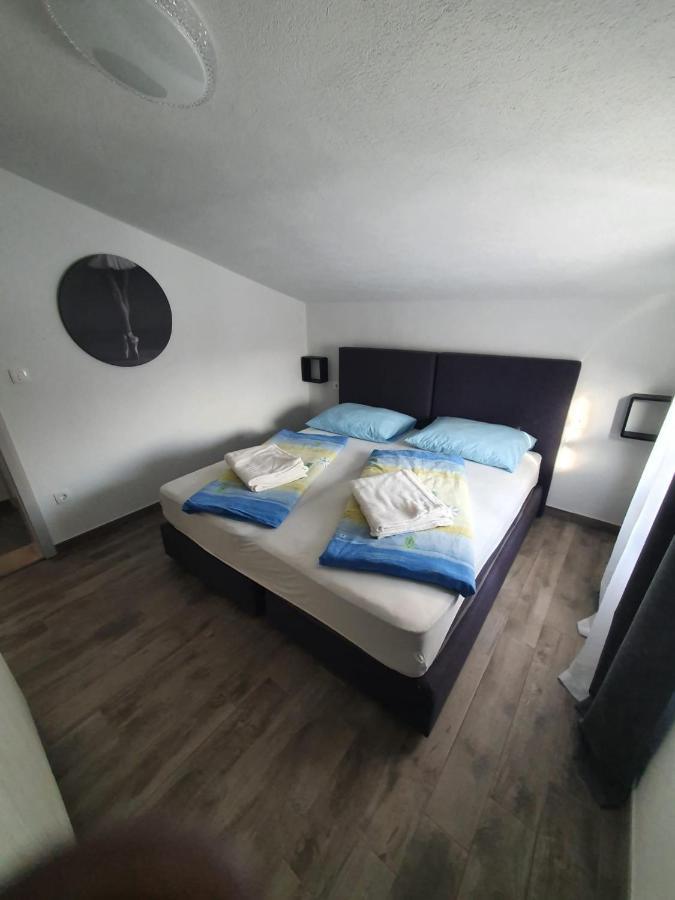 Apartman Luis Light Apartment Kastela Bagian luar foto