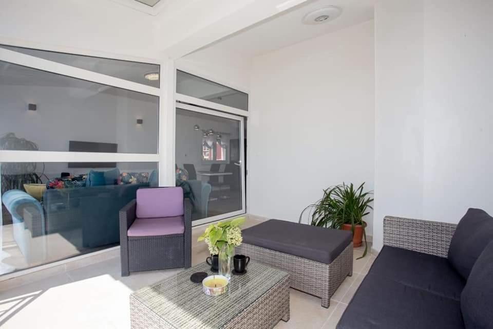 Apartman Luis Light Apartment Kastela Bagian luar foto